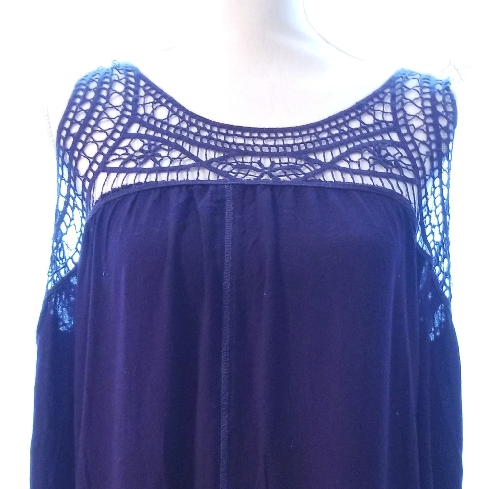 New York and Company crochet, cold shoulder shirt